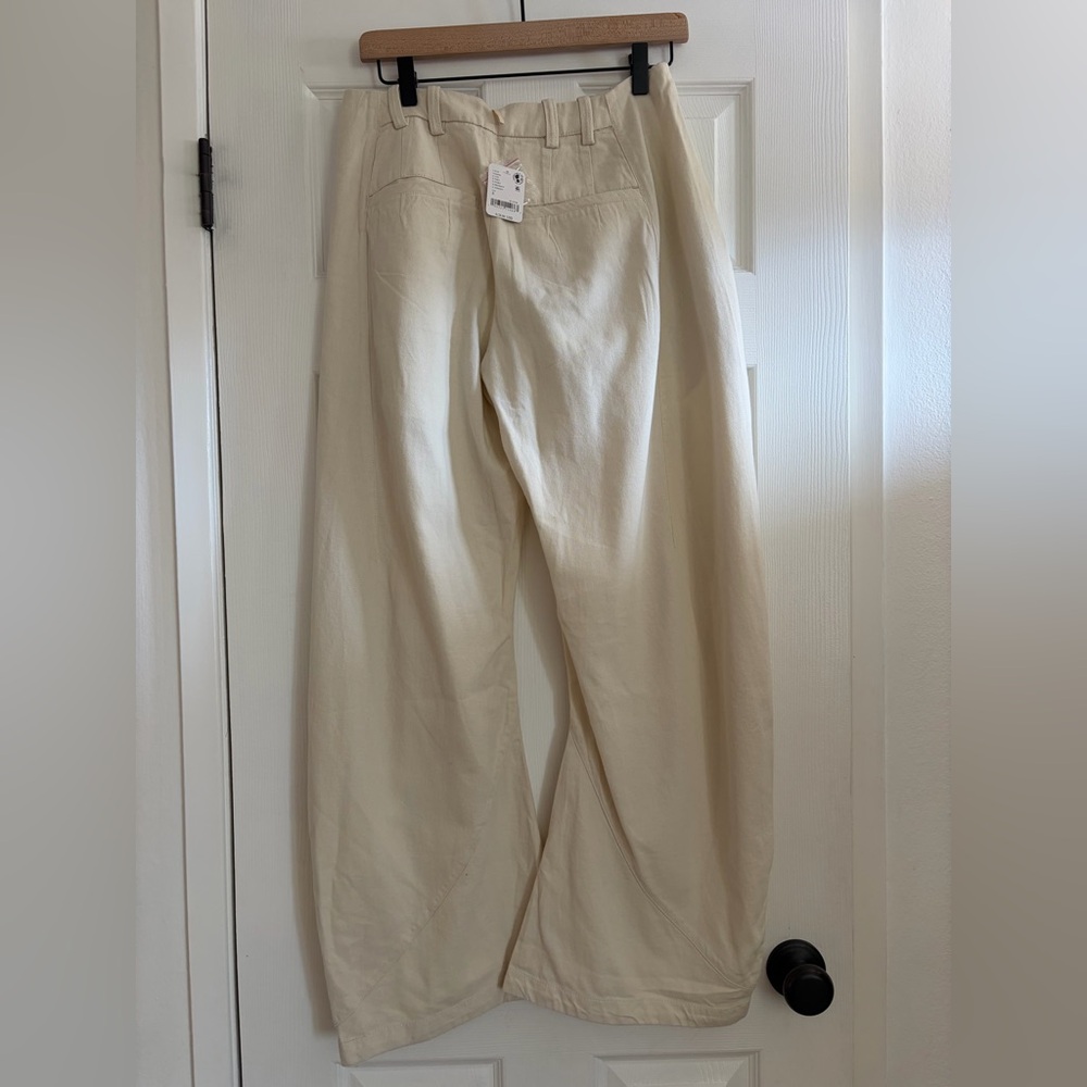 FREE PEOPLE- barrel pants - NEW WITH TAGS - Picture 2 of 2